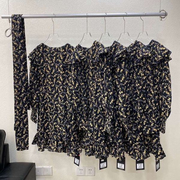 black long sleeve floral chiffon dress women's 2021 spring new mid long waist slim black skirt, Black;gray
black long sleeve floral chiffon dress women's 2021 spring new mid long waist slim black skirt, Black;gray