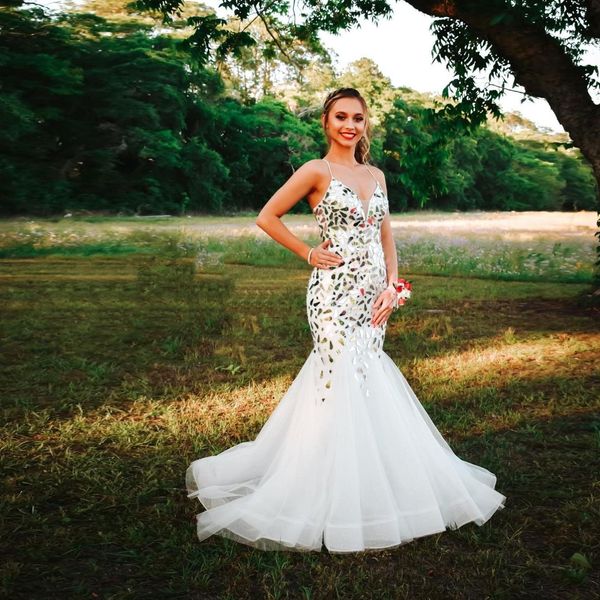 tulle mermaid wedding dresses luxury rhinestone lace up backless robe de marrige long sweep trumpet bride formal gowns, White 
tulle mermaid wedding dresses luxury rhinestone lace up backless robe de marrige long sweep trumpet bride formal gowns, White