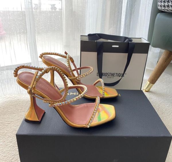 amina muaddi design amina sandals luxury ultra hydraulic diamond square head roman wine glass heel sandal web celebrity versatile 1199595, Black
amina muaddi design amina sandals luxury ultra hydraulic diamond square head roman wine glass heel sandal web celebrity versatile 1199595, Black