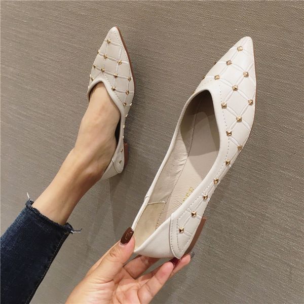 soft bottomed studs shoes ladies punk flats pointed toe loafers women all match single shoes rivets slip on ballerina creepers1, Black
soft bottomed studs shoes ladies punk flats pointed toe loafers women all match single shoes rivets slip on ballerina creepers1, Black