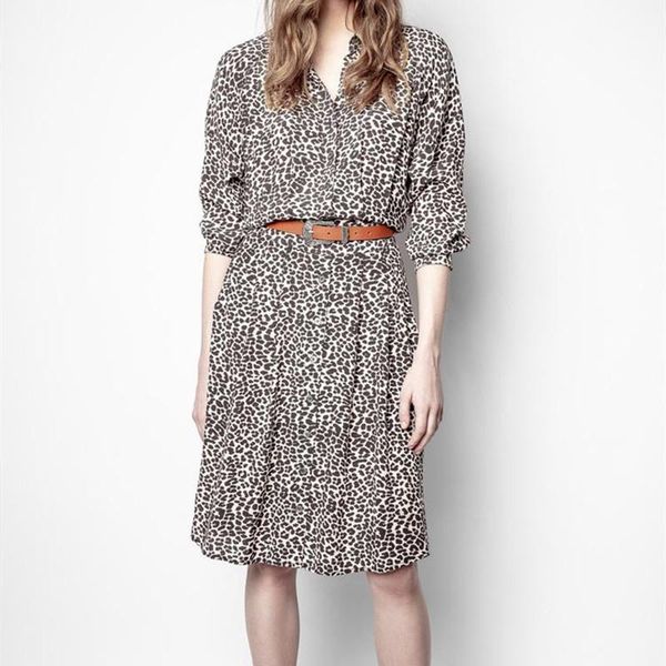 casual dresses 100% viscose leopard print women's short dress elastic waist lady turn-down collar female knee-length robe, Black;gray
casual dresses 100% viscose leopard print women's short dress elastic waist lady turn-down collar female knee-length robe, Black;gray