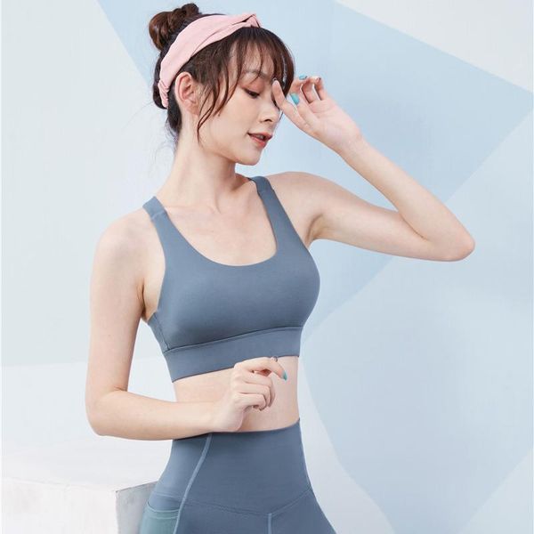 gym clothing no steel ring anti-sagging bra women's thin yoga outer wear running gathering gray blue beautiful back sports underwear, White;black
gym clothing no steel ring anti-sagging bra women's thin yoga outer wear running gathering gray blue beautiful back sports underwear, White;black