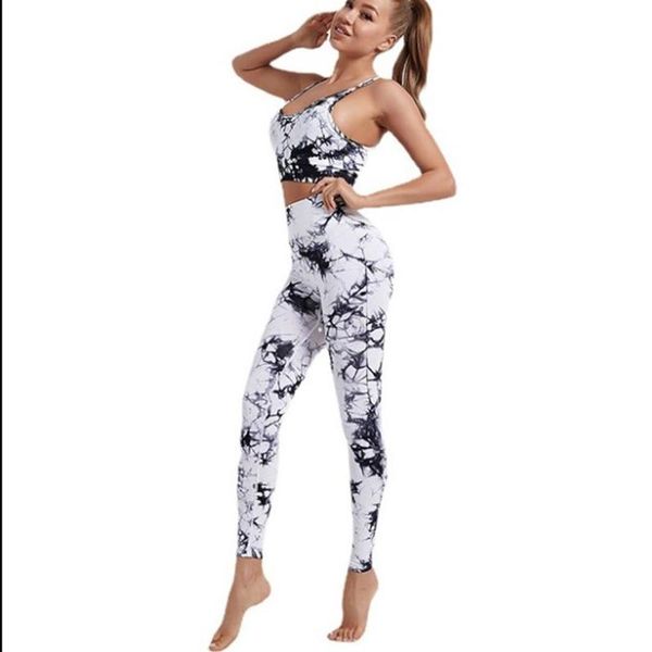 running pants 1pcs women's seamless yoga tie-dye printing high-waist hip-lifting sports fitness hip-hip leggings s21, Black;blue
running pants 1pcs women's seamless yoga tie-dye printing high-waist hip-lifting sports fitness hip-hip leggings s21, Black;blue