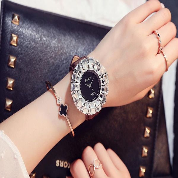 wristwatches woman's luxury diamond case wristwatch girls gift clock fashion rhinestone watch bayan saats drop relogios suicos, Slivery;brown
wristwatches woman's luxury diamond case wristwatch girls gift clock fashion rhinestone watch bayan saats drop relogios suicos, Slivery;brown