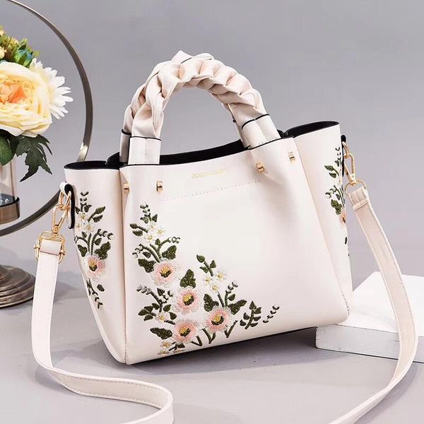 evening bags handbag 2021 ladies sweet flowers pu leather trend handbags fashion shoulder messenger bag cross body woman
evening bags handbag 2021 ladies sweet flowers pu leather trend handbags fashion shoulder messenger bag cross body woman