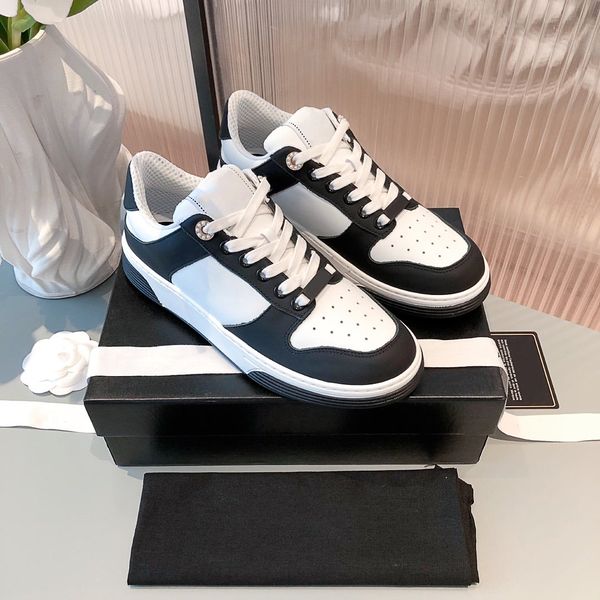 2021ss luxury womens leisure shoes chaussures skateboarding black female designer trainer platform sneaker designer sneakers size 35-40
2021ss luxury womens leisure shoes chaussures skateboarding black female designer trainer platform sneaker designer sneakers size 35-40