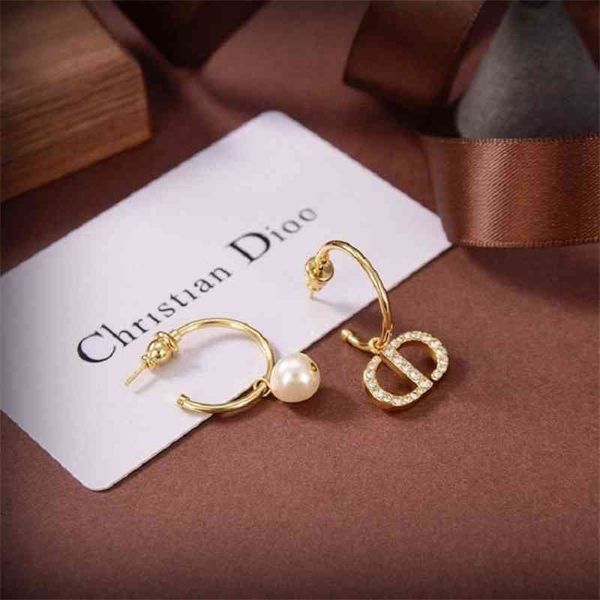 70% off outlet online family 2021 new star temperament female earrings asymmetric earrings material, Golden
70% off outlet online family 2021 new star temperament female earrings asymmetric earrings material, Golden