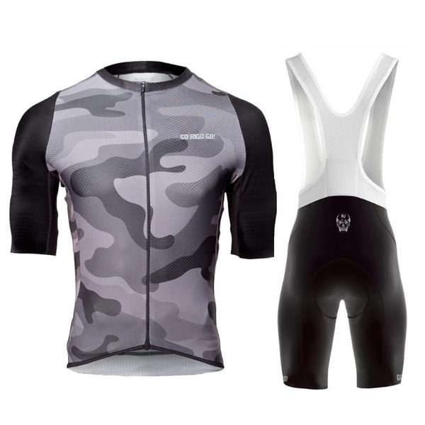 racing sets men summer cycling pro team bike jersey suit quick dry short sleeve shirt bib shorts padded mtb bicycle clothing, Black;blue
racing sets men summer cycling pro team bike jersey suit quick dry short sleeve shirt bib shorts padded mtb bicycle clothing, Black;blue