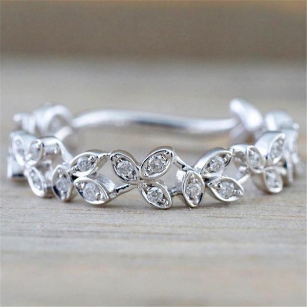 cute female white crystal stone ring rose gold silver color wedding rings for women promise bridal leaf zircon engagement ring, Slivery;golden
cute female white crystal stone ring rose gold silver color wedding rings for women promise bridal leaf zircon engagement ring, Slivery;golden