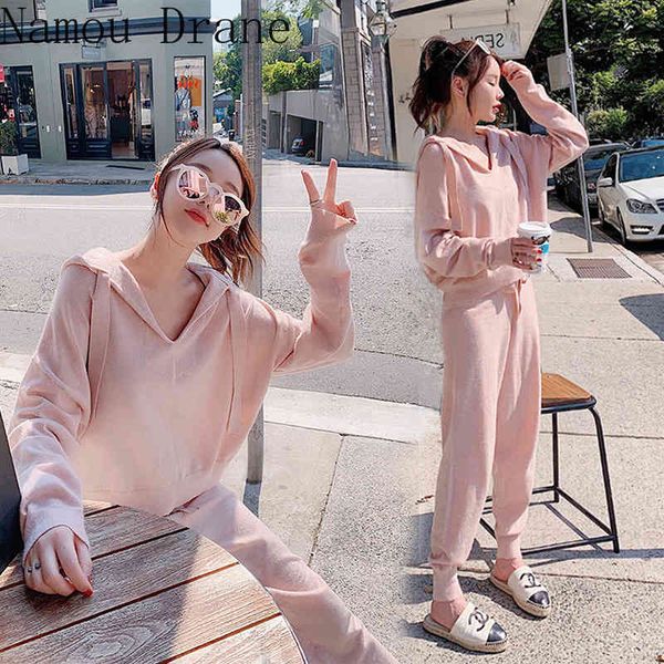 autumn and winter pink suit, knit fashion, out thinner, two-piece base shirt 210429, White
autumn and winter pink suit, knit fashion, out thinner, two-piece base shirt 210429, White