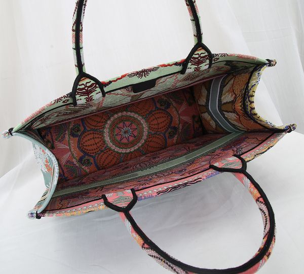 retro ethnic style lady colorful book tote bag latte multicolor in heart lights embroidery handmade embroidery pattern shopping bag handbag
retro ethnic style lady colorful book tote bag latte multicolor in heart lights embroidery handmade embroidery pattern shopping bag handbag