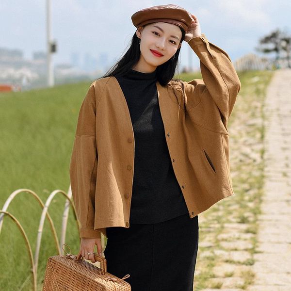 women's jackets johnature women bat sleeve v-neck long button autumn coats 2021 solid color patchwork loose female, Black;brown
women's jackets johnature women bat sleeve v-neck long button autumn coats 2021 solid color patchwork loose female, Black;brown