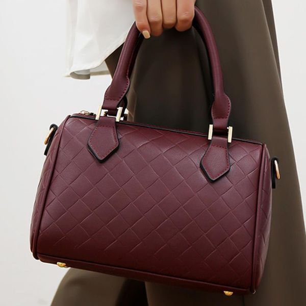 luxury purses and handbags women bags designer female soft leather shoulder crossbody for 2021 casual tote sac a main
luxury purses and handbags women bags designer female soft leather shoulder crossbody for 2021 casual tote sac a main