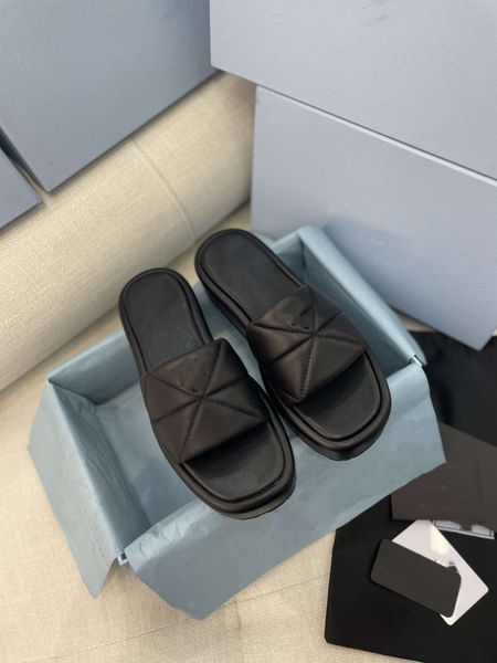 cowhide word with platform sandals all-match slippers women's summer wear, Black
cowhide word with platform sandals all-match slippers women's summer wear, Black