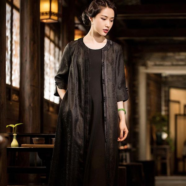 xiyue autumn 2021 retro chinese style xiangyunsha literature and art silk long jacket women's cheongsam ethnic clothing, Red
xiyue autumn 2021 retro chinese style xiangyunsha literature and art silk long jacket women's cheongsam ethnic clothing, Red