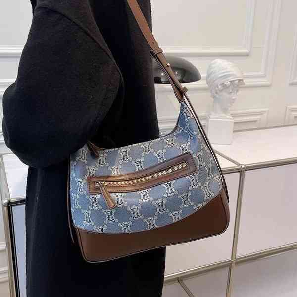 handbag one shoulder bag korean tote autumn winter 2021 fashion design commuter bucket, Black;red
handbag one shoulder bag korean tote autumn winter 2021 fashion design commuter bucket, Black;red