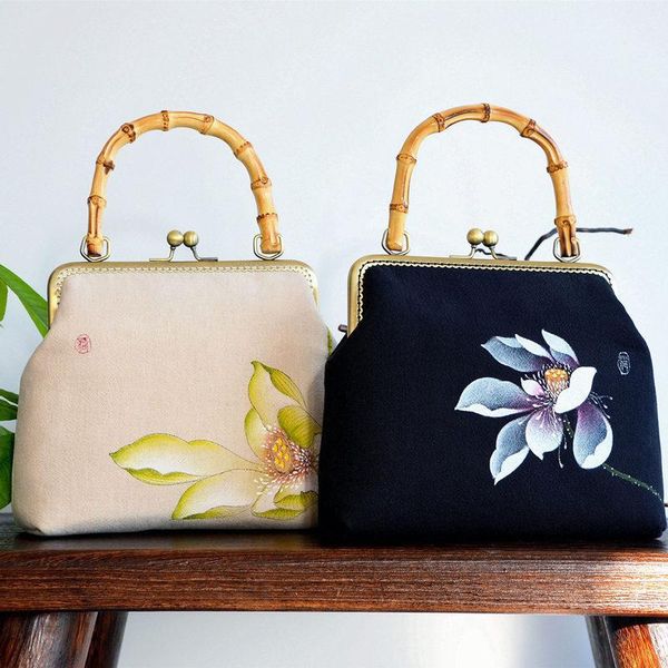 high-end original handbag hand-painted bag 2021 style retro hanfu cheongsam bamboo handle cotton linen womens duffle duffel bags
high-end original handbag hand-painted bag 2021 style retro hanfu cheongsam bamboo handle cotton linen womens duffle duffel bags