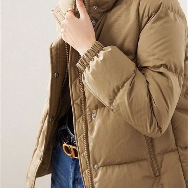 2020 winter new 90 white goose down light luxury, warm, fashionable and versatile short thickened jacket bread jacket women, Black
2020 winter new 90 white goose down light luxury, warm, fashionable and versatile short thickened jacket bread jacket women, Black