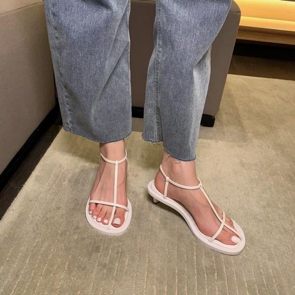 sandals ins women's shoes summer 2021 fashion style thin belt square back trip, Black
sandals ins women's shoes summer 2021 fashion style thin belt square back trip, Black