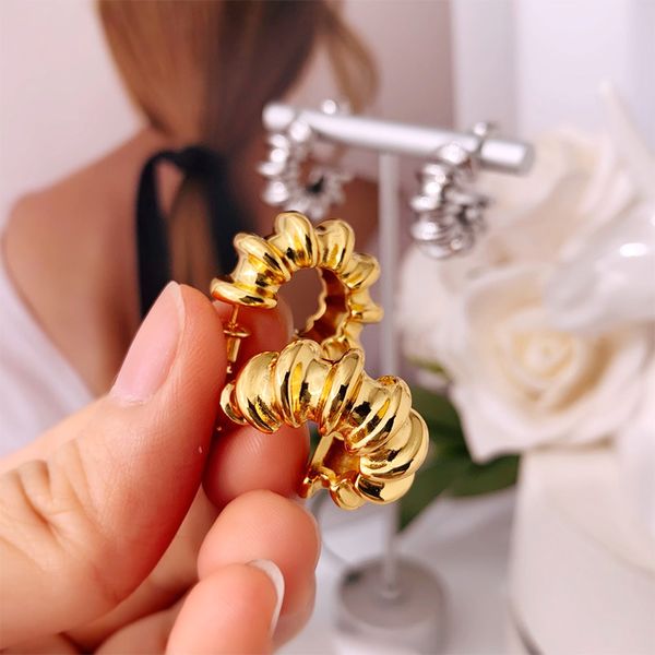stainless steel fashion rose gold silver stud earrings exaggerated metallic hip hop tide three-dimensional irregular thread jewelry, Golden;silver
stainless steel fashion rose gold silver stud earrings exaggerated metallic hip hop tide three-dimensional irregular thread jewelry, Golden;silver