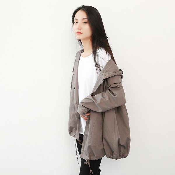 women's trench coats hooded spring and autumn coat female 2021 style short-height windbreaker slim cloak jacket wholesale, Tan;black
women's trench coats hooded spring and autumn coat female 2021 style short-height windbreaker slim cloak jacket wholesale, Tan;black