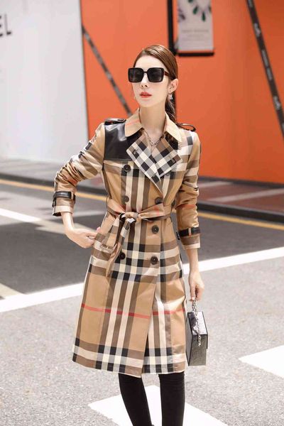 down jacket 2021 autumn european slim windbreaker medium long knee style fashionable coat b home plaid, Black
down jacket 2021 autumn european slim windbreaker medium long knee style fashionable coat b home plaid, Black