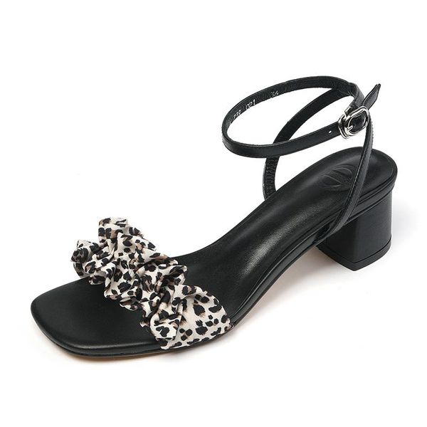 fashion med heels 2021 summer leopard sandals vintage thick pumps women wedding office lady shoes woman, Black
fashion med heels 2021 summer leopard sandals vintage thick pumps women wedding office lady shoes woman, Black