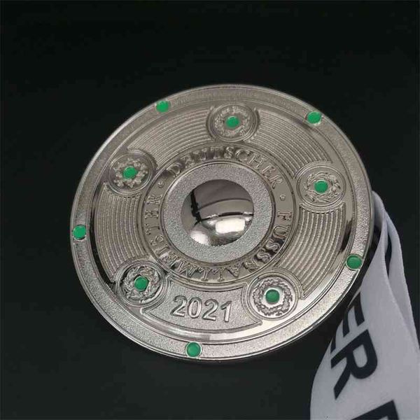2020/21 bundesliga championship medal bayern the dfb-pokal metal gold replica fans collections
2020/21 bundesliga championship medal bayern the dfb-pokal metal gold replica fans collections