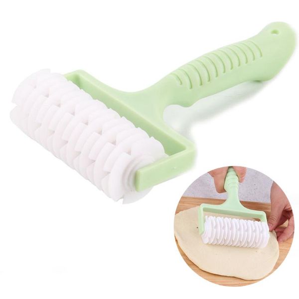baking & pastry tools kitchen lattice roller creative plastic dough cutter tool pie pizza bakeware embossing
baking & pastry tools kitchen lattice roller creative plastic dough cutter tool pie pizza bakeware embossing