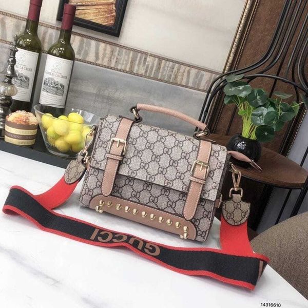 2021 new coolgio counter genuine single shoulder messenger bag fashion leisure women's bag bags factory outlet zly
2021 new coolgio counter genuine single shoulder messenger bag fashion leisure women's bag bags factory outlet zly