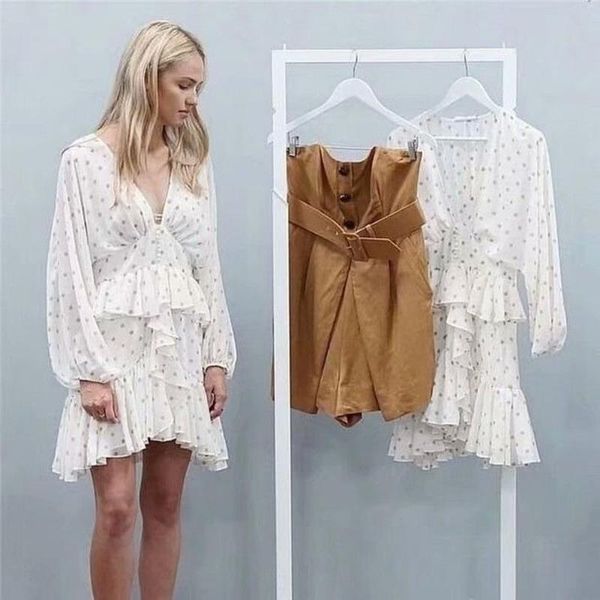 casual dresses women elegant v neck polka dots printing party dress autumn ladies long sleeve laminated ruffles puff full, Black;gray
casual dresses women elegant v neck polka dots printing party dress autumn ladies long sleeve laminated ruffles puff full, Black;gray
