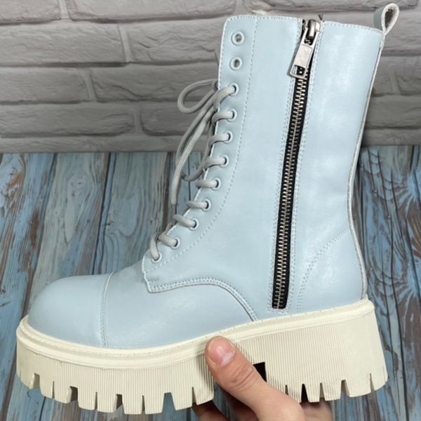 womens designer fashion martin boots, classic straps with inner velvet to keep warm in winter for outdoor black sky blue size 35-40
womens designer fashion martin boots, classic straps with inner velvet to keep warm in winter for outdoor black sky blue size 35-40