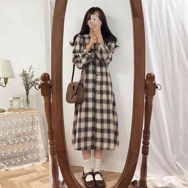 plaid print button v neck maxi shirt dress women long sleeve autumn spring single-breasted tubic girl midi estidos 210520, Black;gray
plaid print button v neck maxi shirt dress women long sleeve autumn spring single-breasted tubic girl midi estidos 210520, Black;gray