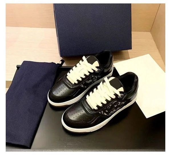 2021 luxury couples' beige men's vintage chaussures shoes designer sizes 35-45 mjk0005, Black
2021 luxury couples' beige men's vintage chaussures shoes designer sizes 35-45 mjk0005, Black