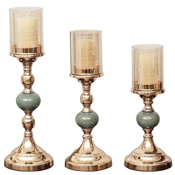 european-style romantic candlelight dinner candlestick decoration light luxury living room table decoration golden candle holder 
european-style romantic candlelight dinner candlestick decoration light luxury living room table decoration golden candle holder