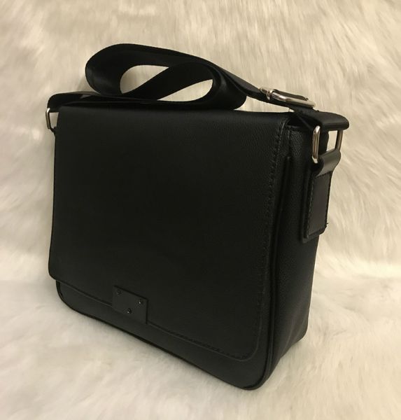 arrival fashion designer 15.6 "lapbag cross body shoulder notebook business briefcase computer with men messenger bags
arrival fashion designer 15.6 "lapbag cross body shoulder notebook business briefcase computer with men messenger bags