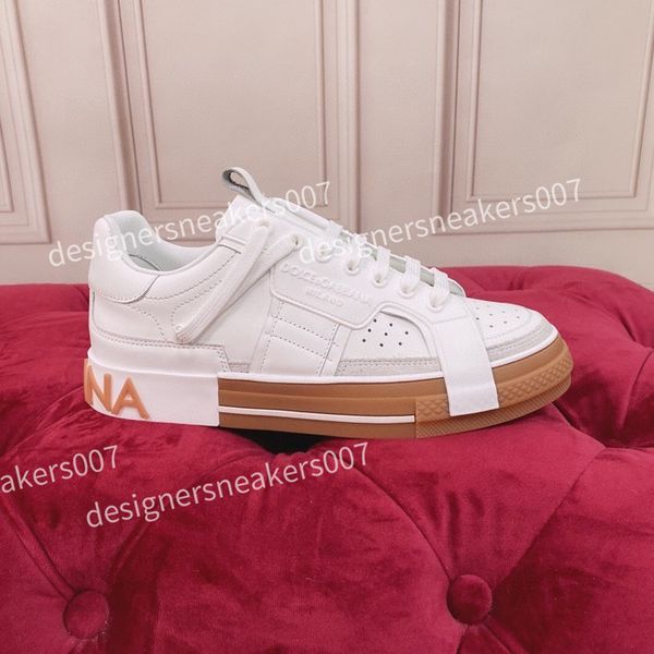 2022 triple s men women casual shoes colorful white black blue low make old combination boots sports size eur 35-45
2022 triple s men women casual shoes colorful white black blue low make old combination boots sports size eur 35-45