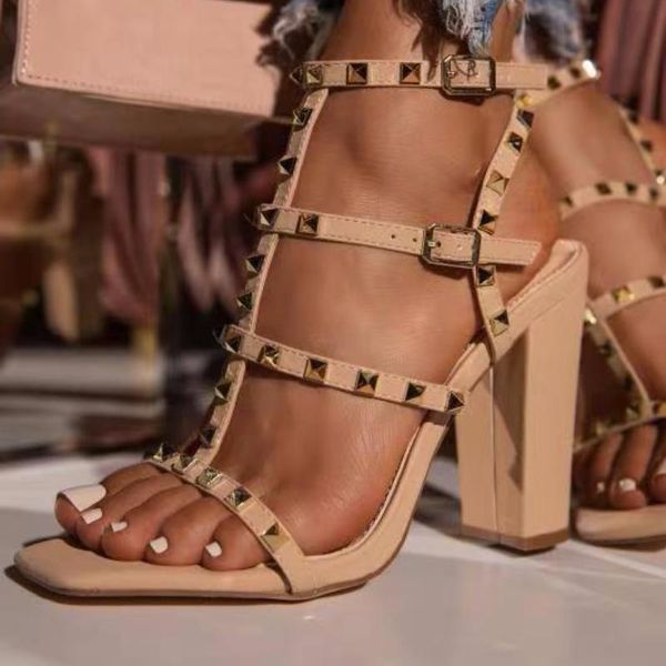 sandals 2021 fashion women high heels summer rivet casual ladies shoes outdoor wild thick heel buckle pumps, Black
sandals 2021 fashion women high heels summer rivet casual ladies shoes outdoor wild thick heel buckle pumps, Black