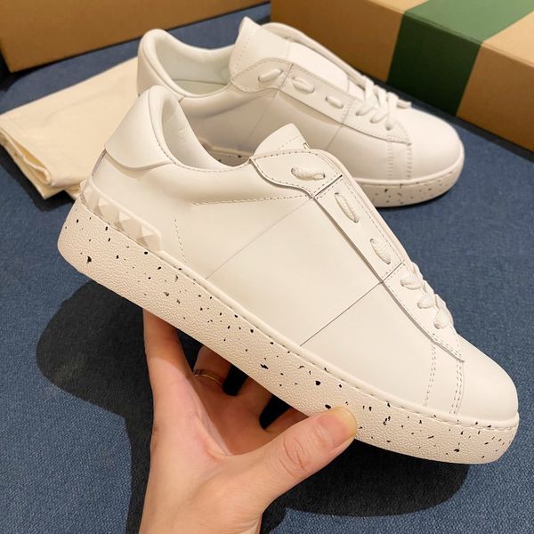 2022 new style woman casual shoes men luxury designer part recycled rubber sole back decoration riveting comfortable brand design women snea, Black
2022 new style woman casual shoes men luxury designer part recycled rubber sole back decoration riveting comfortable brand design women snea, Black
