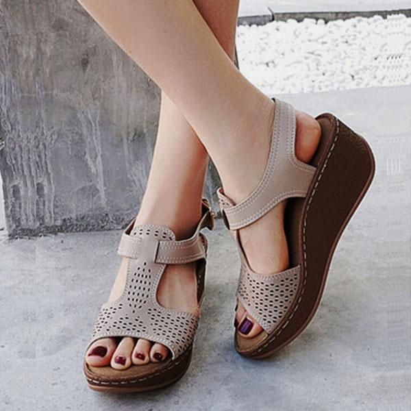 dress shoes eagsity women wedges peep toe sandals platform ankle strap high heel female pumps beach, Black
dress shoes eagsity women wedges peep toe sandals platform ankle strap high heel female pumps beach, Black