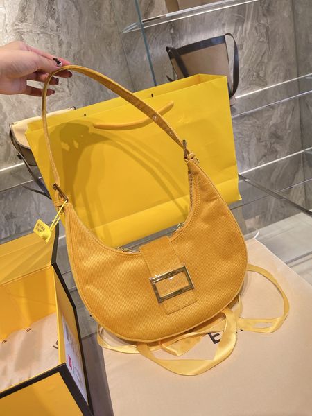 women shoulder bags 2021 summer and autumn fashion ladies handbags classic baguette solid corduroy luxury designers letter f latch yellow wh
women shoulder bags 2021 summer and autumn fashion ladies handbags classic baguette solid corduroy luxury designers letter f latch yellow wh