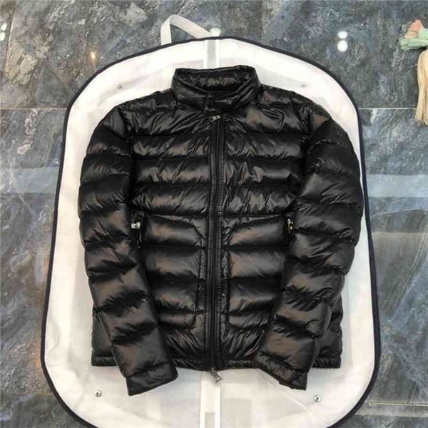 men light warm down jackets fashion stand up collar zipper 90% white goose down coats man casual winter clothes 210913, Black
men light warm down jackets fashion stand up collar zipper 90% white goose down coats man casual winter clothes 210913, Black