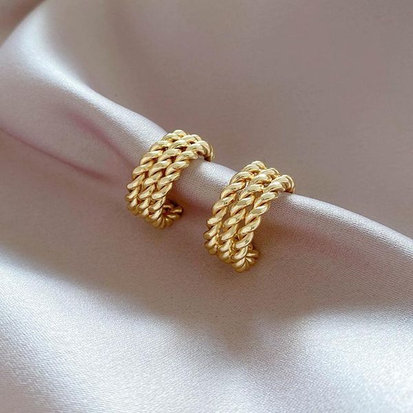 stud earrings for women 2021 fashion jewelry earings simplicity metal c-shaped rope exquisite charming, Golden;silver
stud earrings for women 2021 fashion jewelry earings simplicity metal c-shaped rope exquisite charming, Golden;silver
