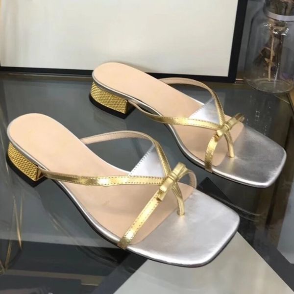 70% off wholesale flip-flops summer color matching sandals women flip flops low heel shoes beach slides fashion bow ladies sqaure toe slippe, Black
70% off wholesale flip-flops summer color matching sandals women flip flops low heel shoes beach slides fashion bow ladies sqaure toe slippe, Black