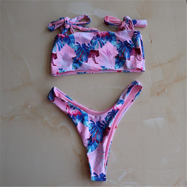 bikini suit 2019 new fashion print double strap two piece beach swimsuit, White;black
bikini suit 2019 new fashion print double strap two piece beach swimsuit, White;black