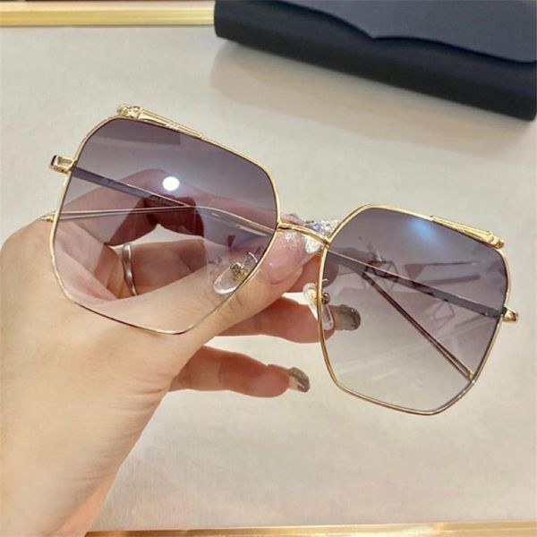0812 new fashion sunglasses with uv 400 protection for men vintage metal square frame popular come with case classic sunglasses, White;black
0812 new fashion sunglasses with uv 400 protection for men vintage metal square frame popular come with case classic sunglasses, White;black