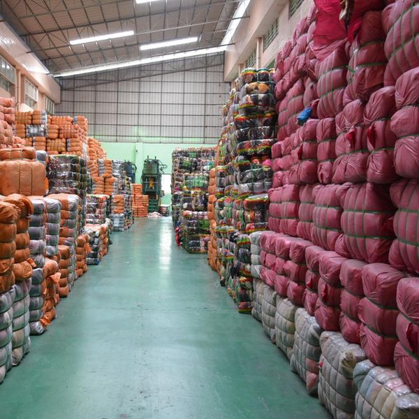 bale clothes wholesale jeans in bales mixed used clothing-a27 cargo long pants, Blue
bale clothes wholesale jeans in bales mixed used clothing-a27 cargo long pants, Blue