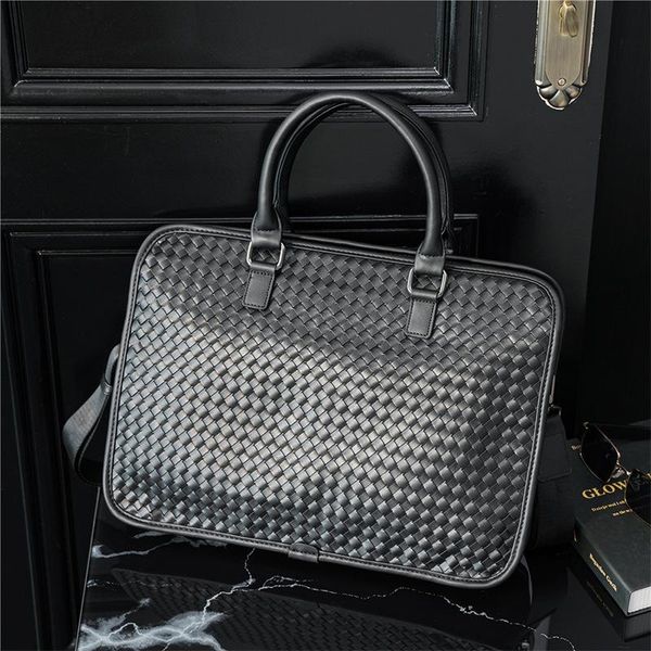 briefcases european fashion handmade woven leather men briefcase large 14" laphandbag bags
briefcases european fashion handmade woven leather men briefcase large 14" laphandbag bags