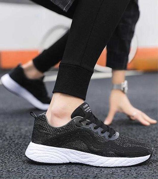 2021 spring and autumn outdoor running sports shoes trendy shoes men's breathable all-match black fashion size 39-44
2021 spring and autumn outdoor running sports shoes trendy shoes men's breathable all-match black fashion size 39-44