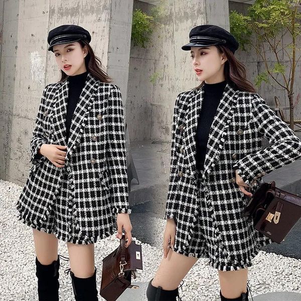 women's tracksuits autumn and winter two-piece sets tweed black white suit jacket + shorts suits female, Gray
women's tracksuits autumn and winter two-piece sets tweed black white suit jacket + shorts suits female, Gray